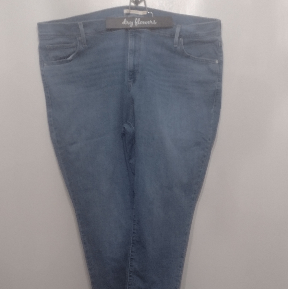 Levi's jeans plus high rise skinny.